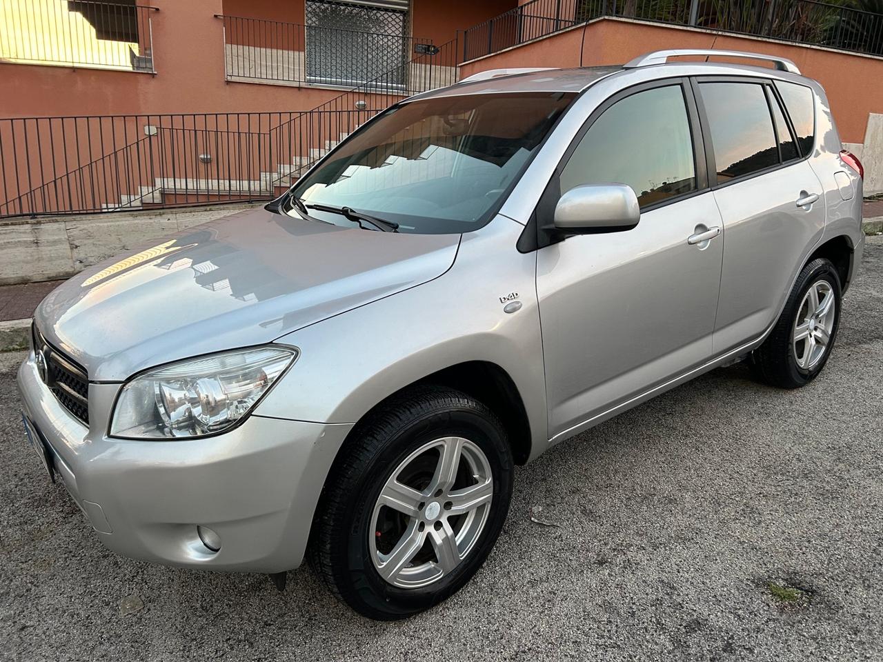 Toyota RAV 4 RAV4 2.2 D-4D 136 CV Sol unico proprietario