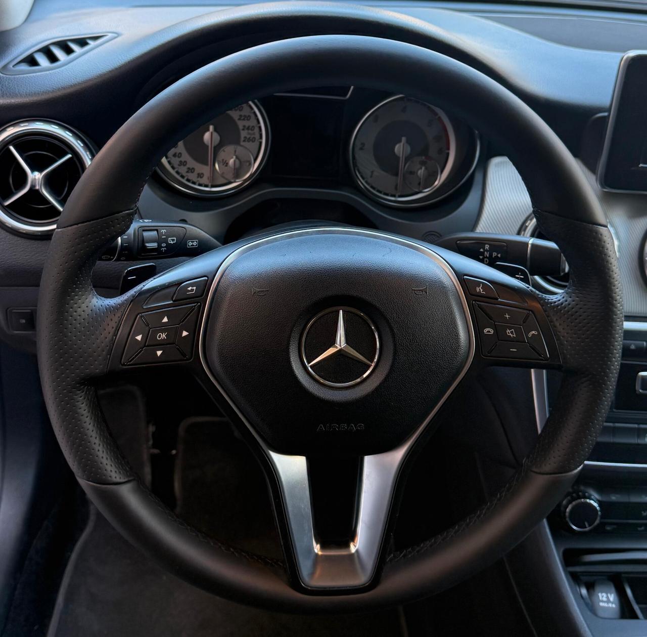 Mercedes-benz GLA 200 CDI Automatic Premium 2014