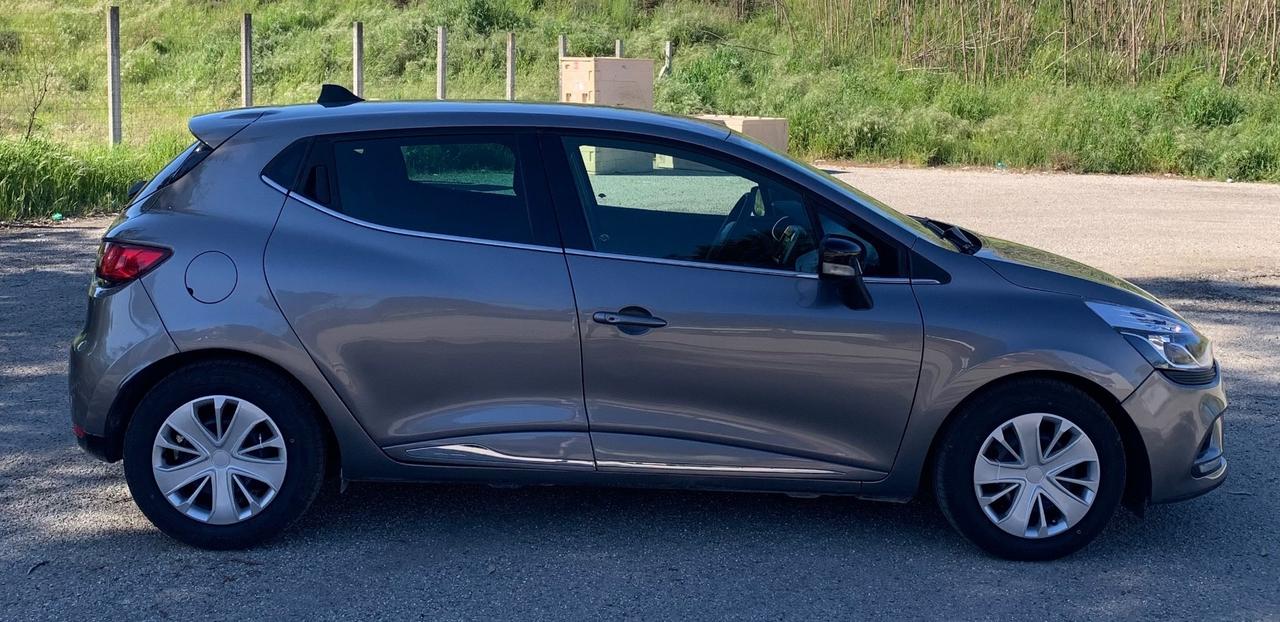 Renault Clio dCi 8V 90 CV Start&Stop 5 porte Energy Duel2