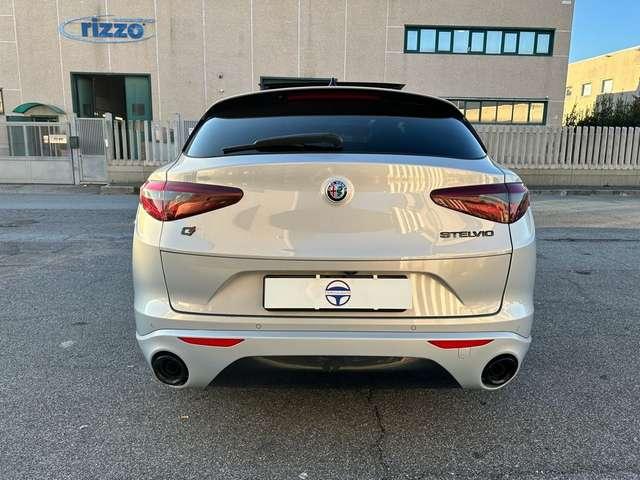 Alfa Romeo Stelvio 2.2 AT8 Q4 Veloce 210cv