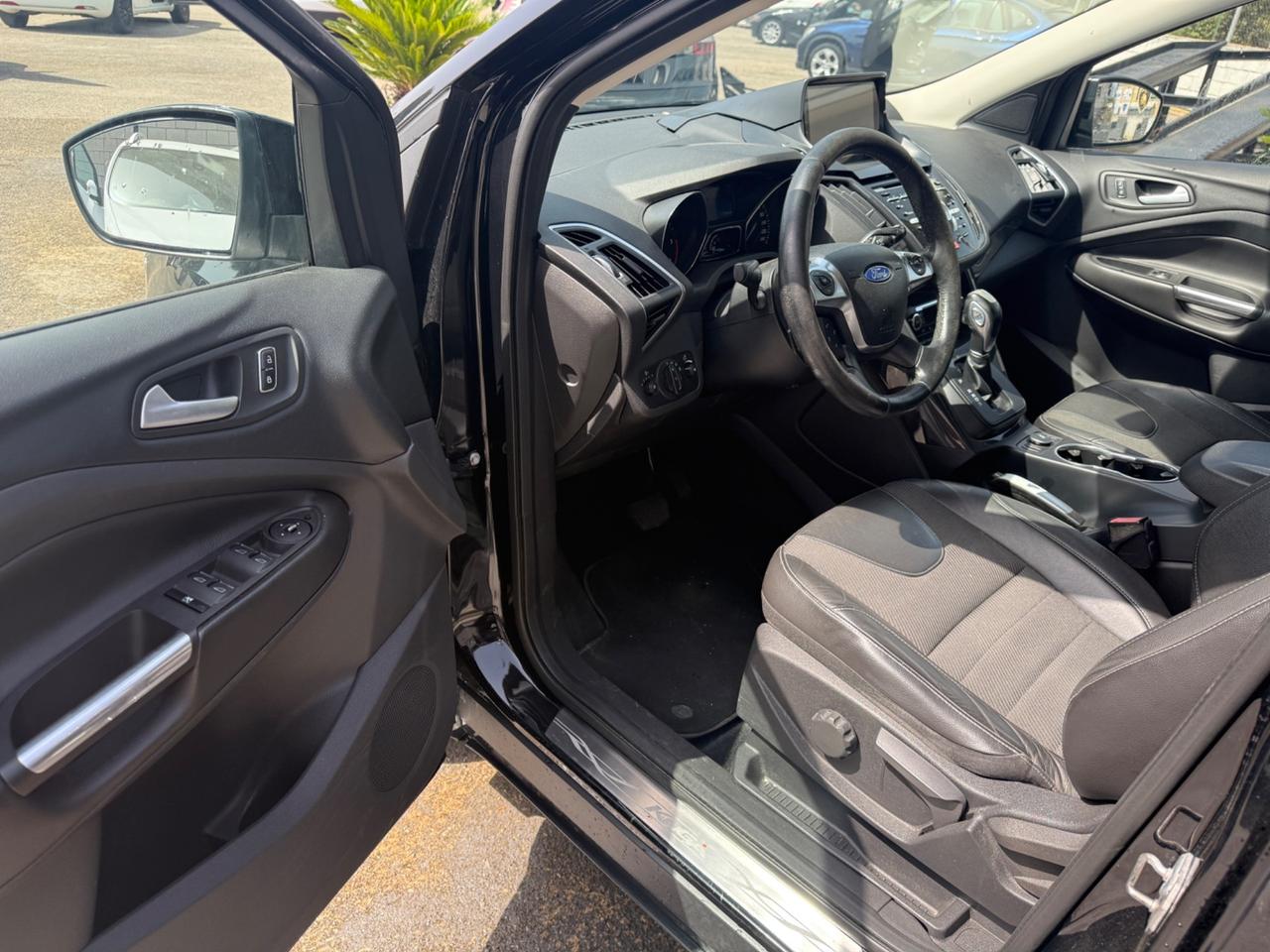 Ford Kuga 2.0 TDCI 140 CV 4WD Powershift Business