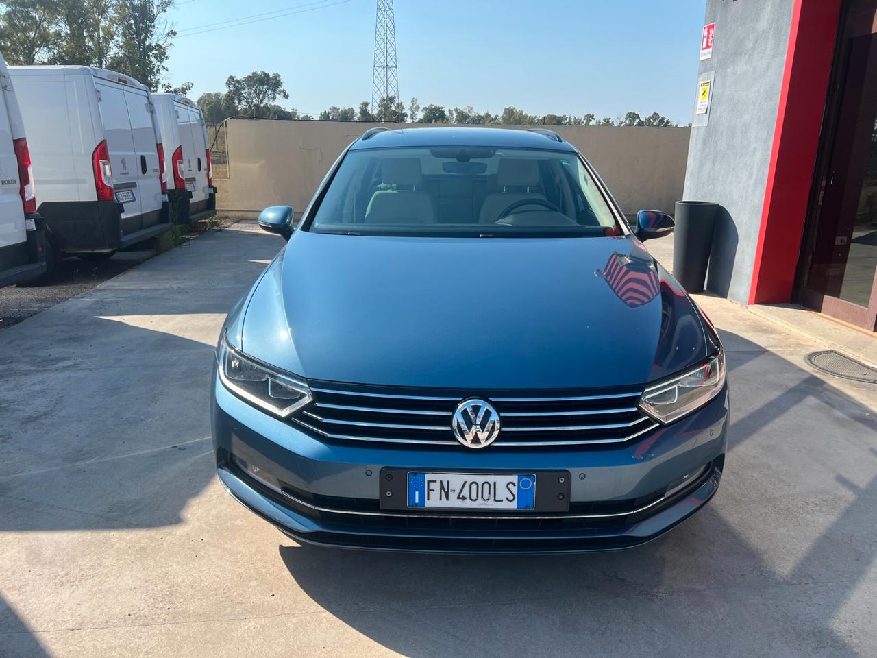 Volkswagen Passat station Wagon 1.6 TDI Automatica