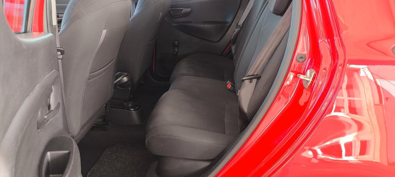 Lancia Ypsilon 1.2 69 CV 5 porte S&S Gold