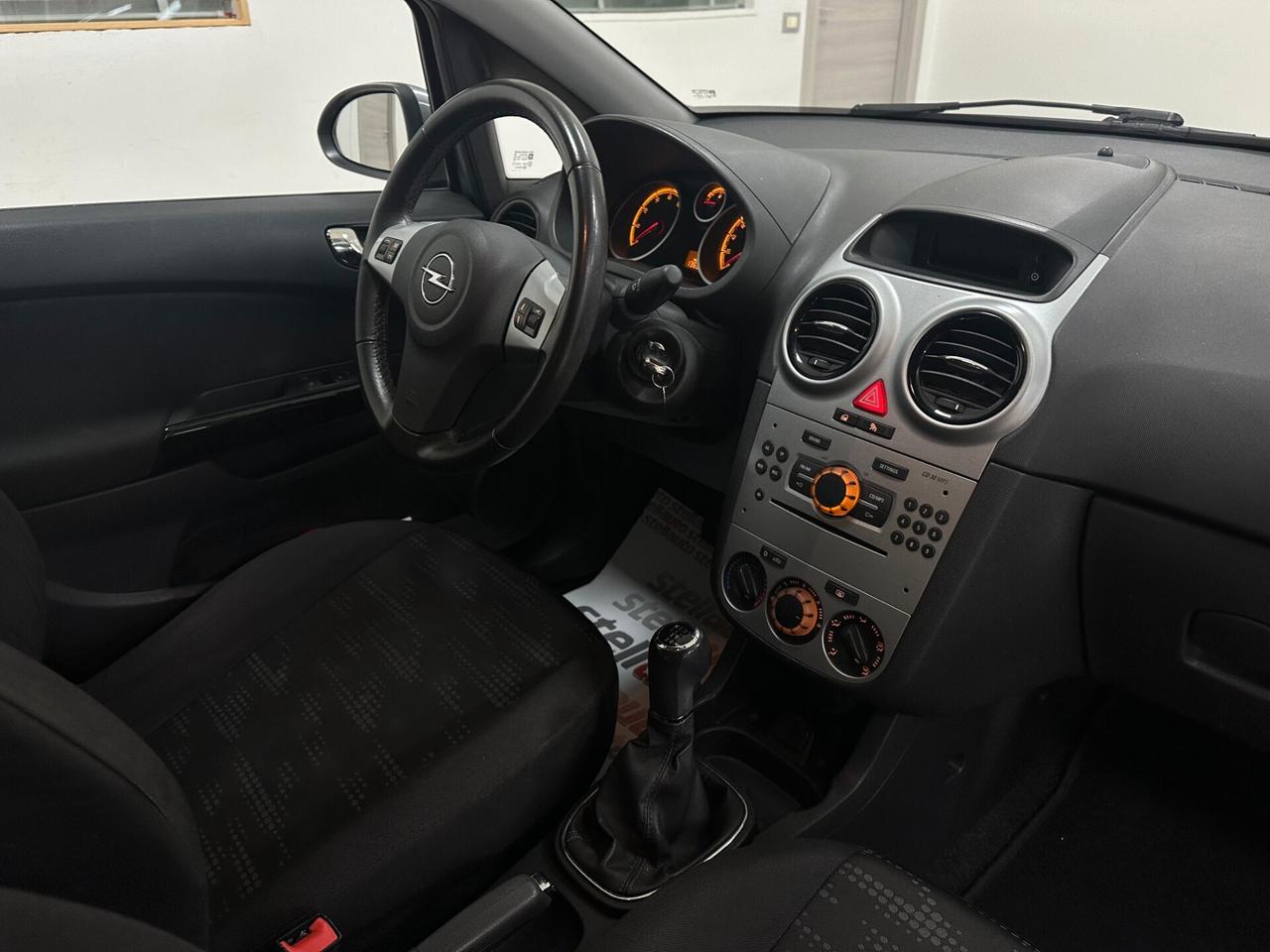 Opel Corsa 1.2 5 porte