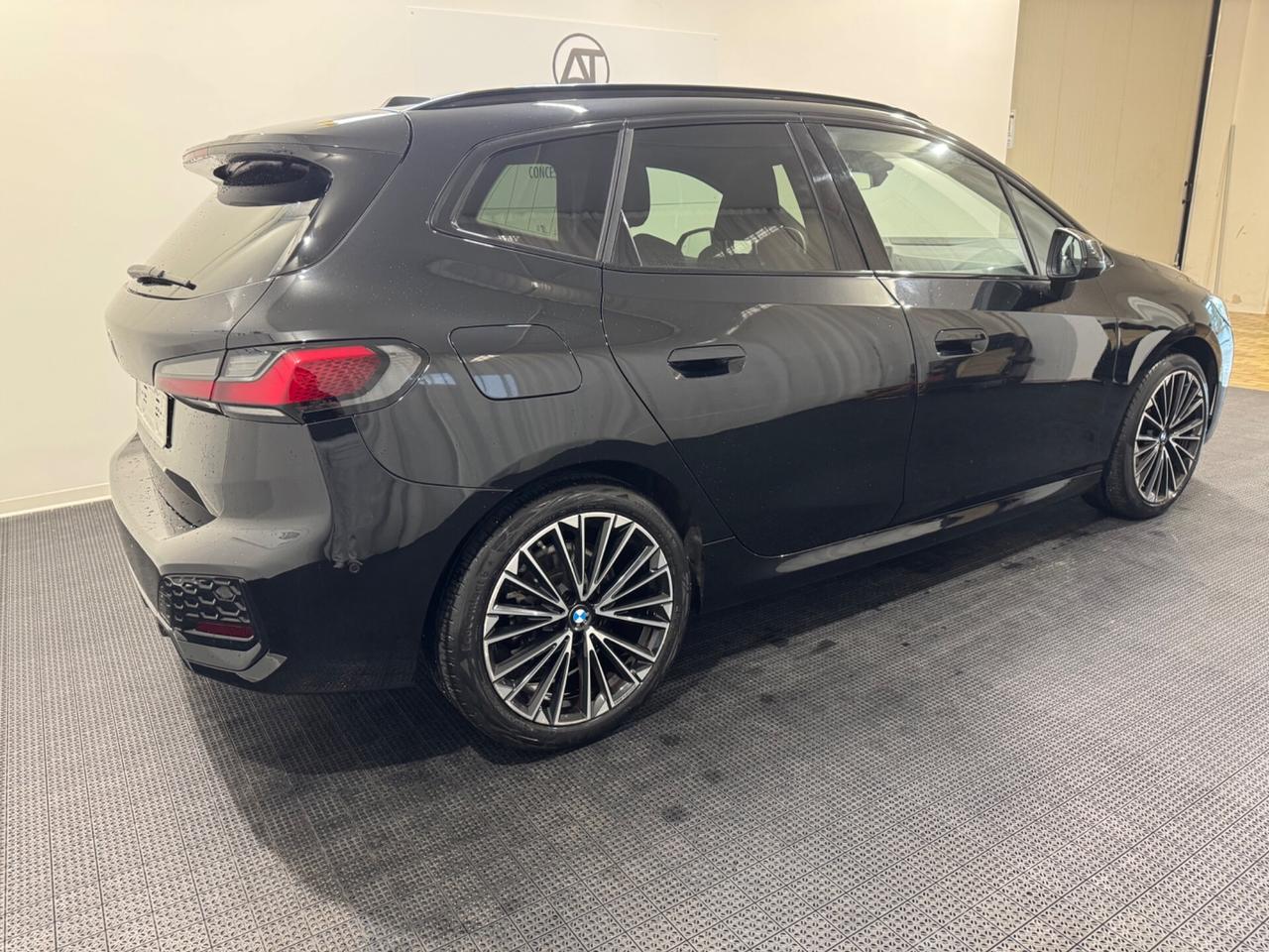 Bmw 2er Active Tourer 218i Msport - FULL!!