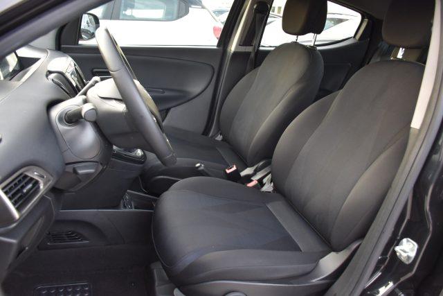 LANCIA Ypsilon 1.2 69 CV 5 porte Gold