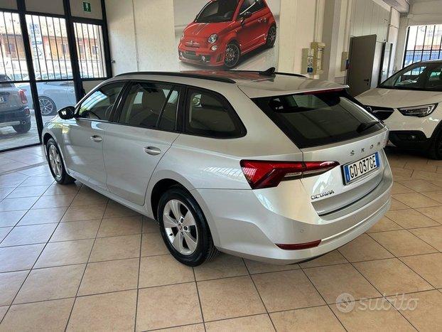 SKODA Octavia 2.0 TDI EVO SCR Wagon Executive