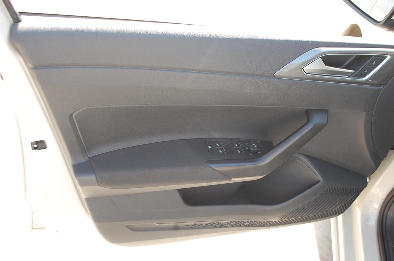 Volkswagen Polo 1.0 tsi Style 95CV Uff Italy IQ.Light Cockpit App