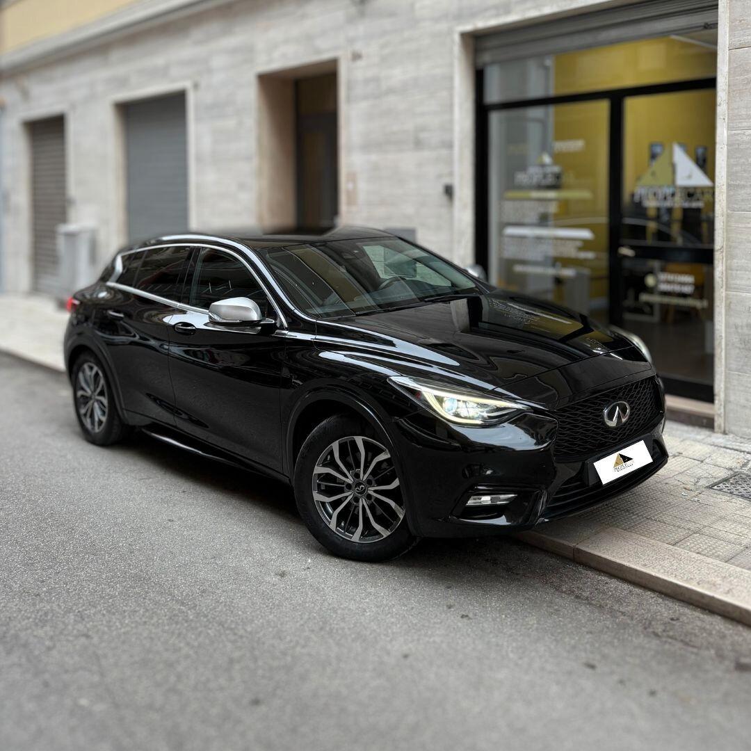 Infiniti Q30 1.5 diesel Premium Tech