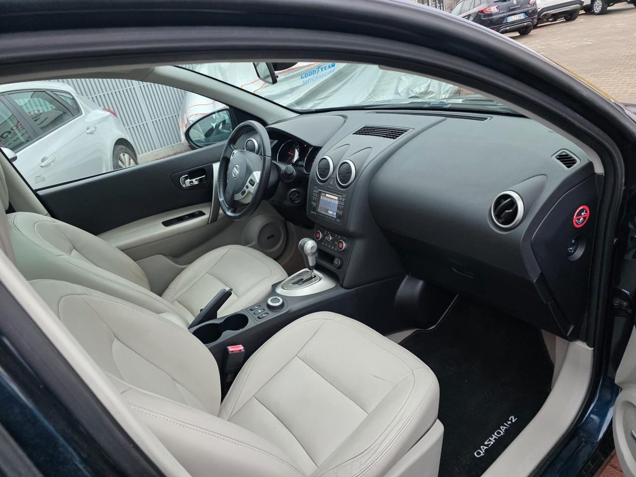 Nissan Qashqai Qashqai+2 2.0 dCi DPF 4WD aut. n-tec