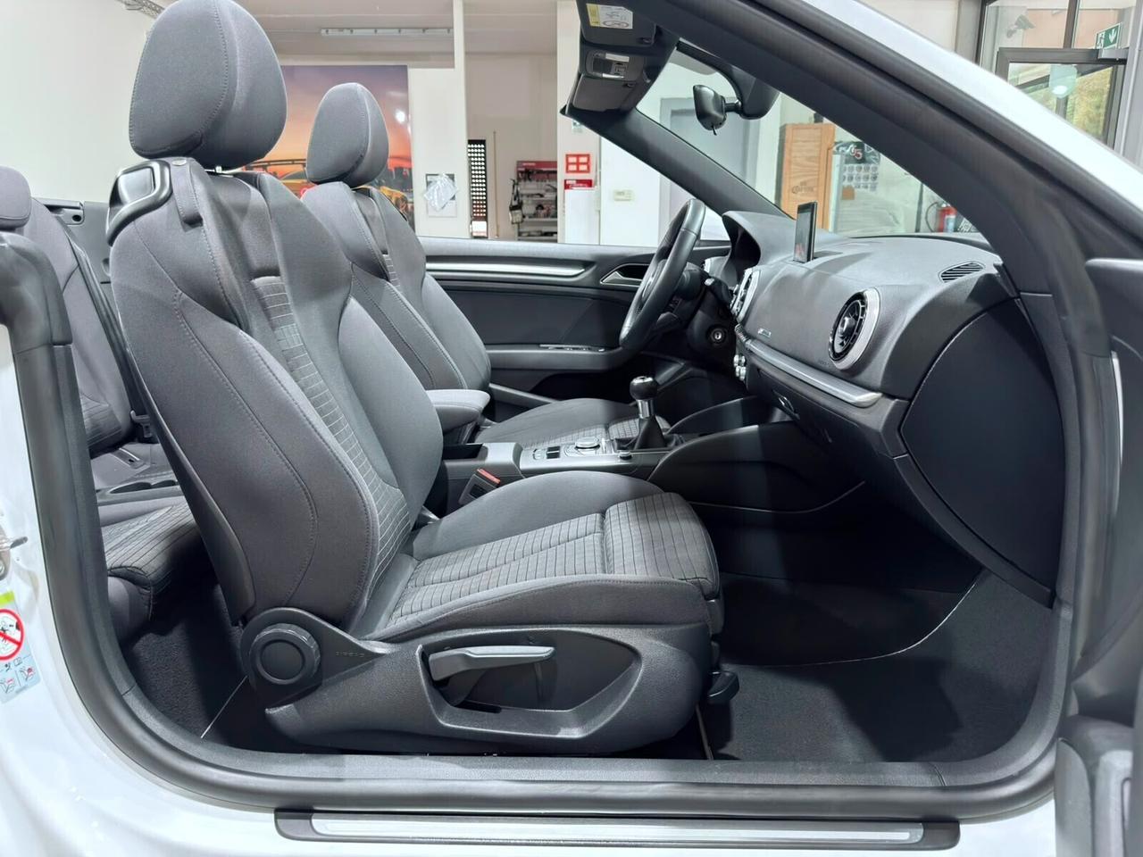 AUDI A3 CABRIO 1.6TDI 116CV SPORT 2018 LED/SENSORI