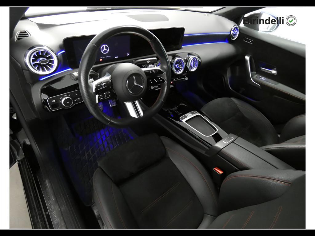 Mercedes-Benz Classe A (W177) - A 180 d Automatic AMG Line Premium