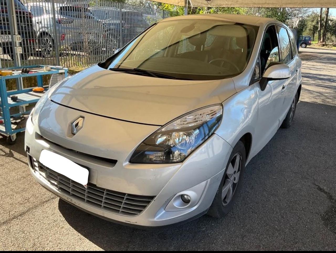 Renault Scenic Gran Scénic 1.9 dCi 130CV Luxe