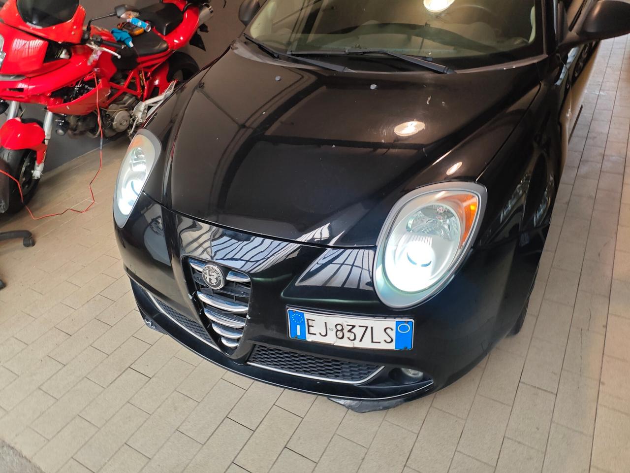 Alfa Romeo MiTo 1.4 105 CV M.air S&S Distinctive Sport Pack
