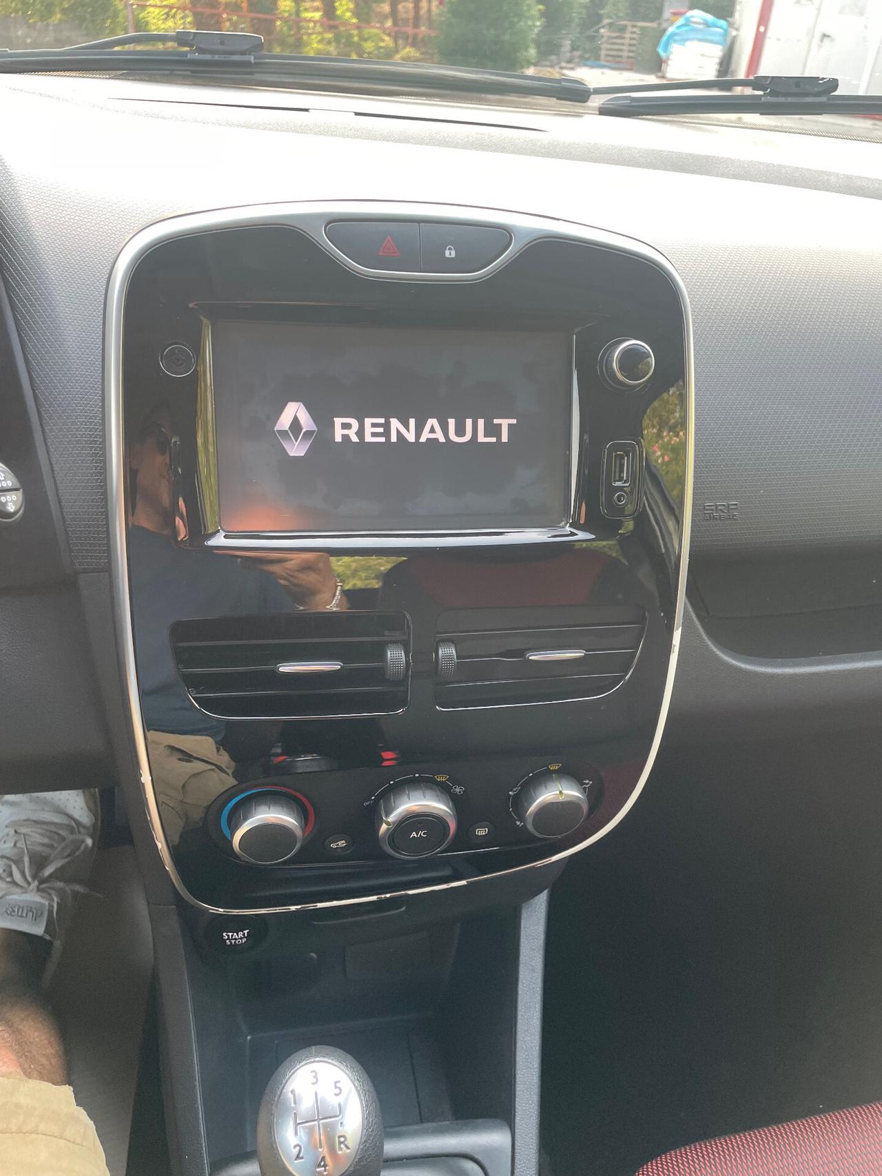 Renault Clio 1.5 DCI DIESEL