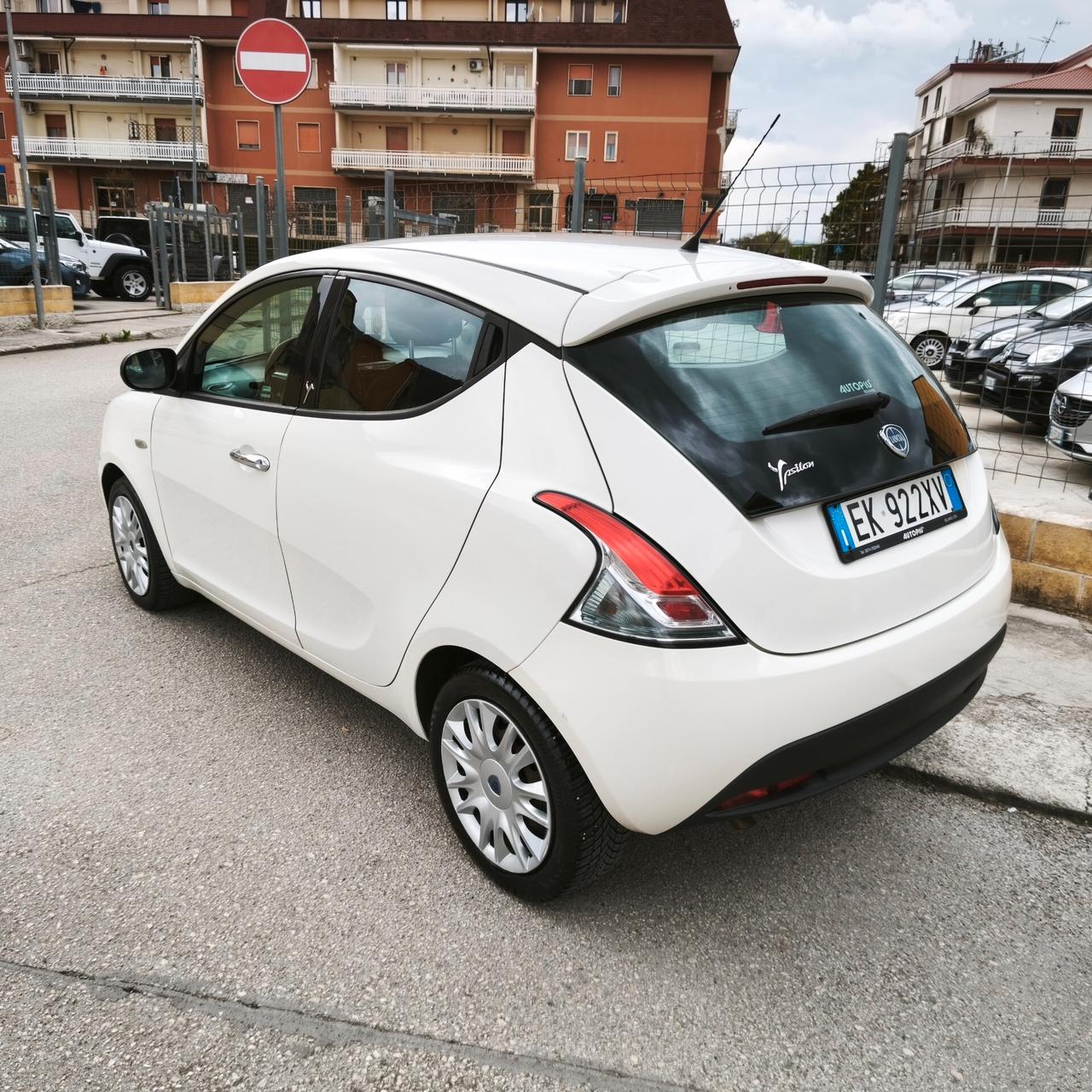 Lancia Ypsilon 1.3 MJT 16V 95 CV 5 porte S&S Gold
