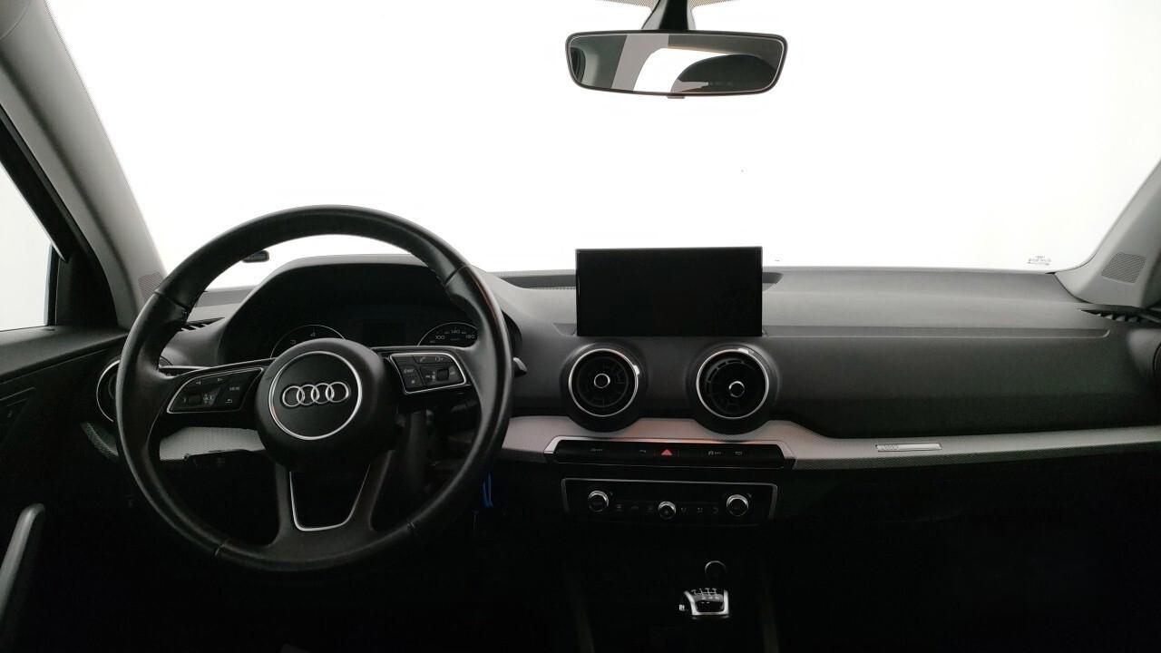 Audi Q2 30 TDI Identity Black