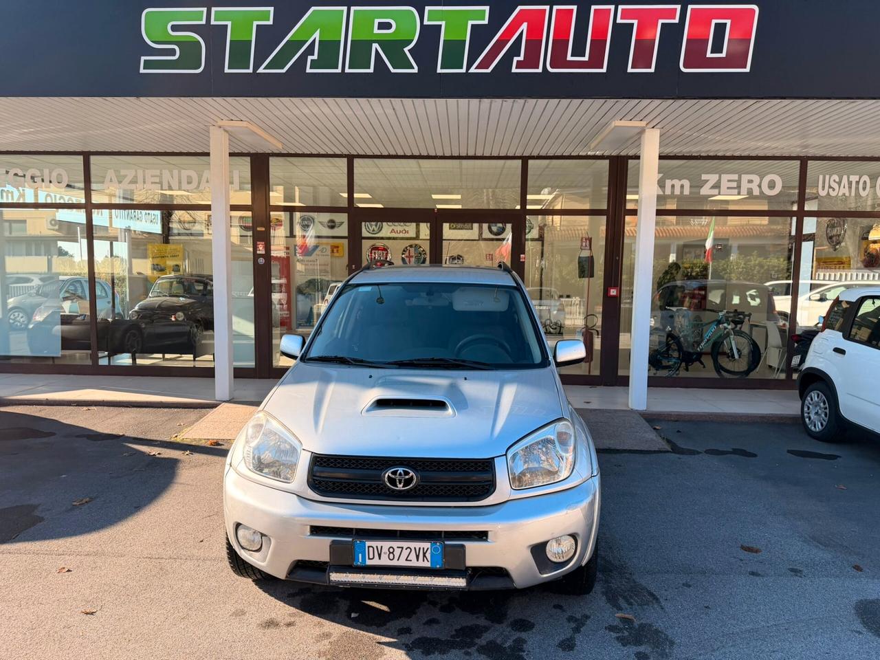 Toyota RAV 4 RAV4.com 2.0 Tdi D-4D cat 5 porte