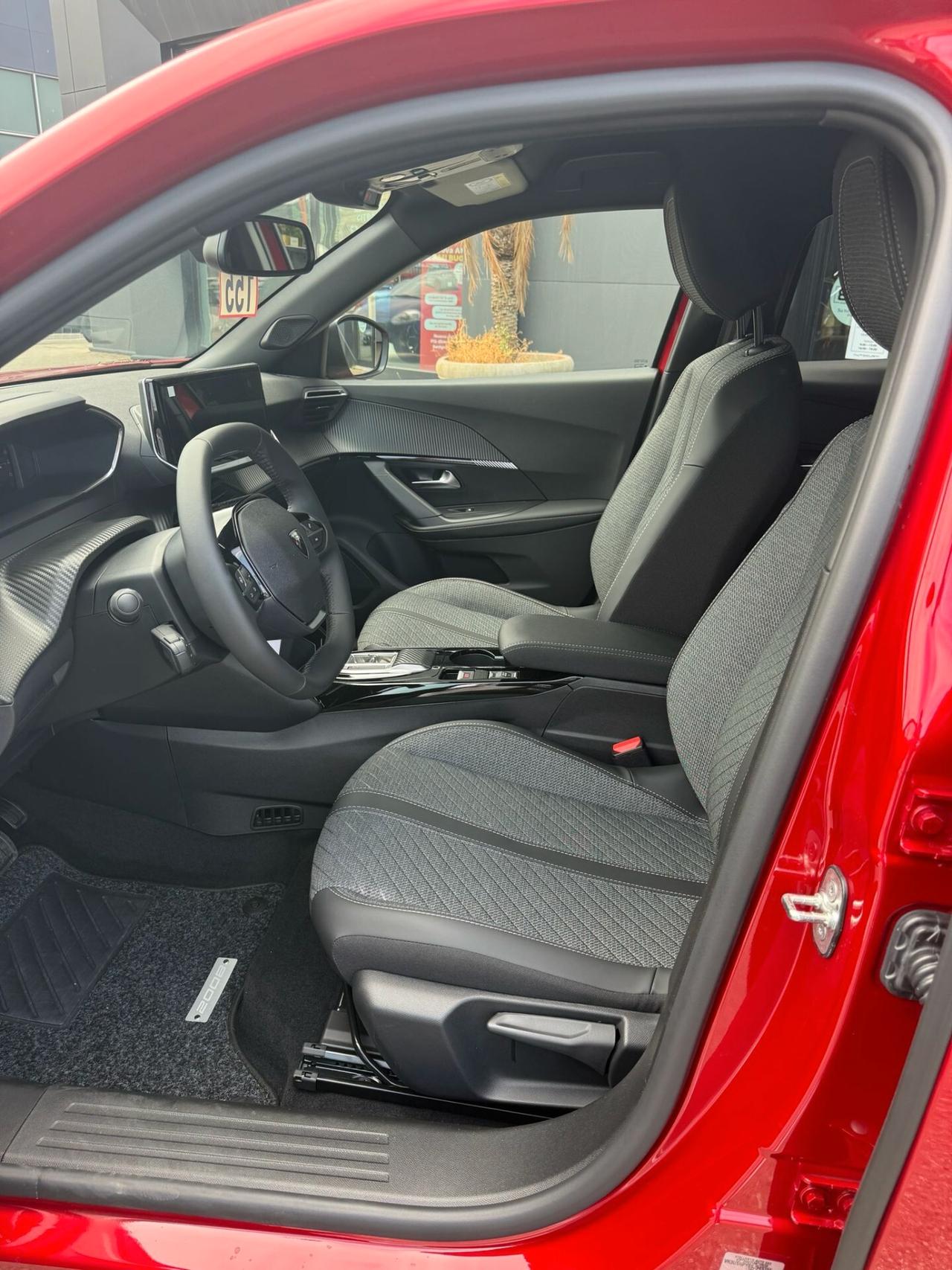 Peugeot 2008 PureTech 100 S&S Active Pack