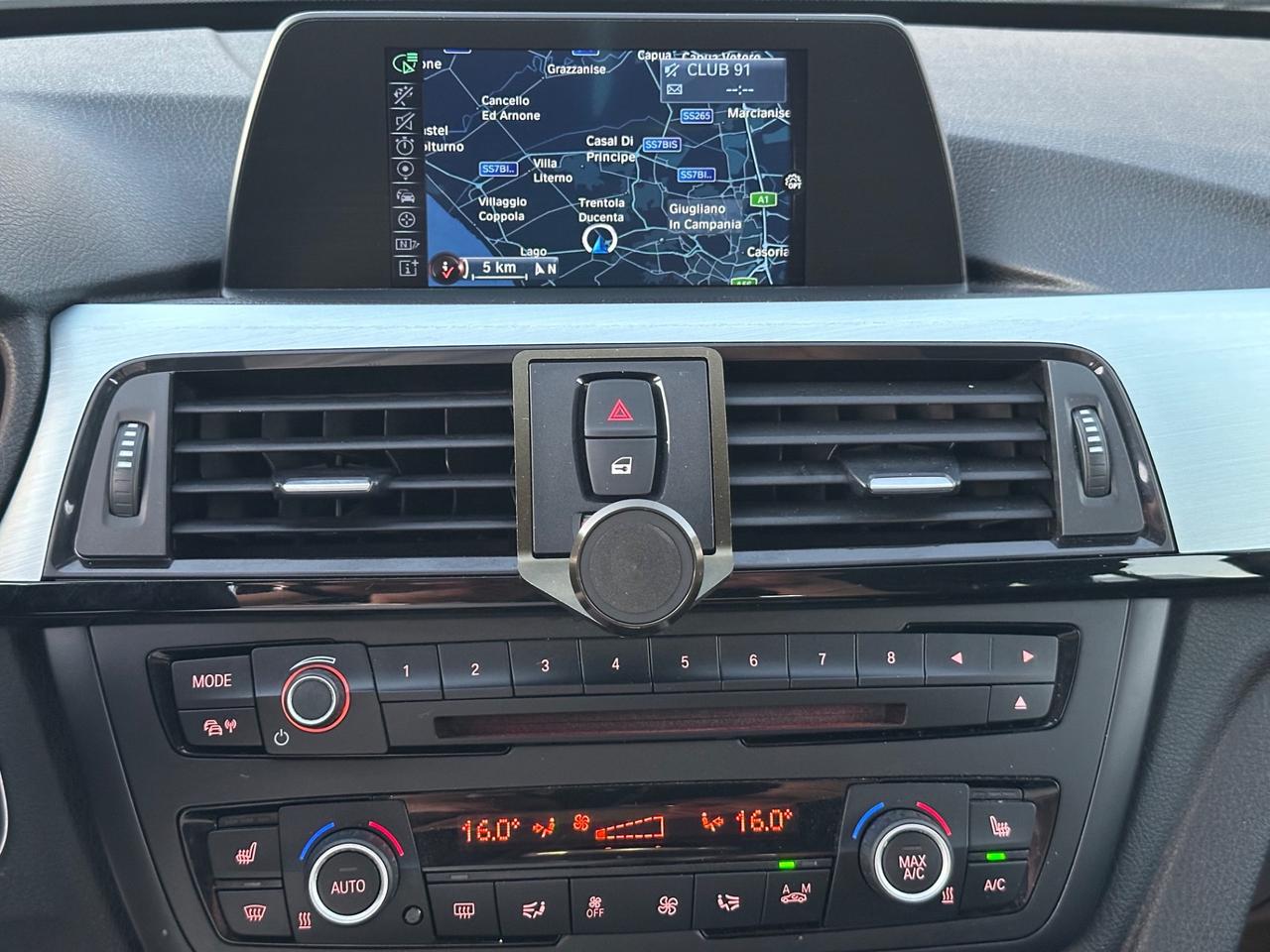 Bmw Serie 316d Touring Modern 2.0 116CV DA VETRINA