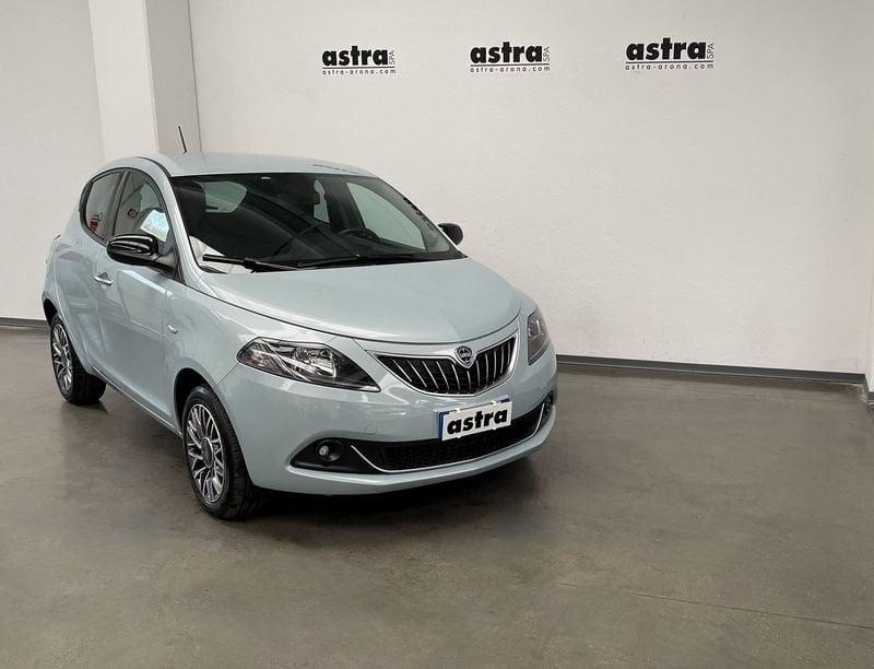 Lancia Ypsilon 1.0 FireFly 5 porte S&S Hybrid Silver Plus