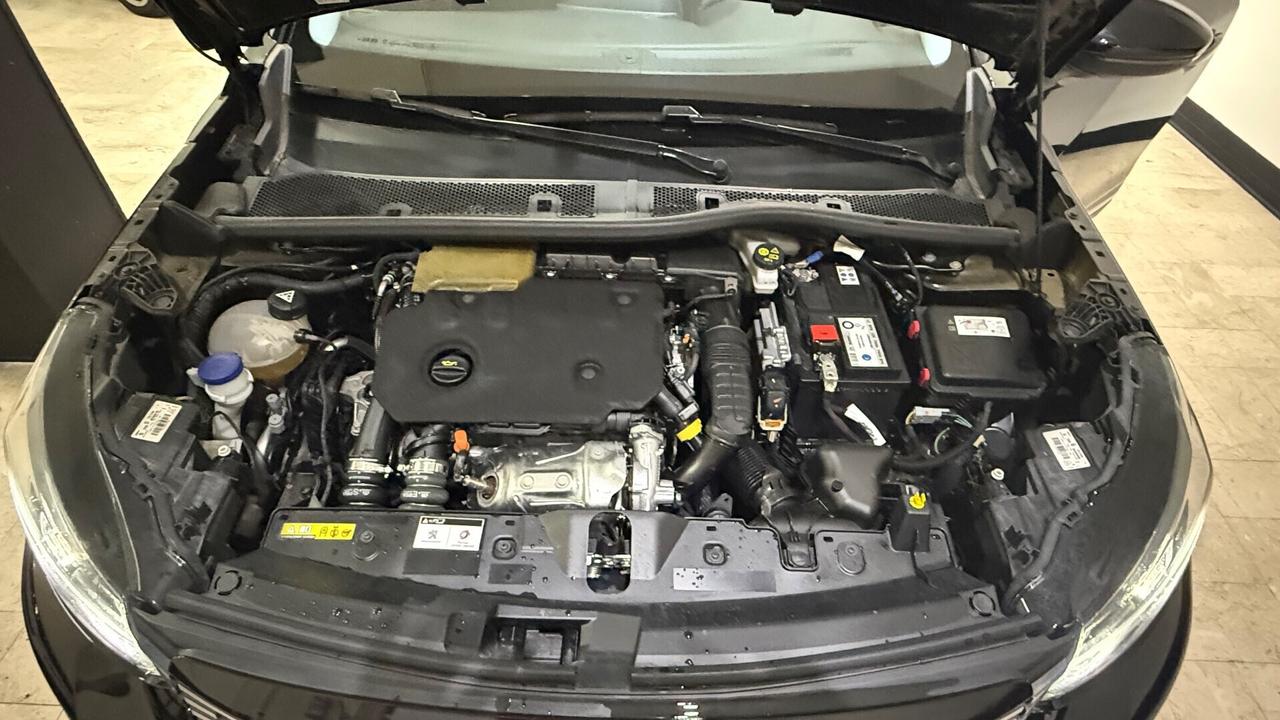 Peugeot 2008 BlueHDi 130 (VENDUTA)