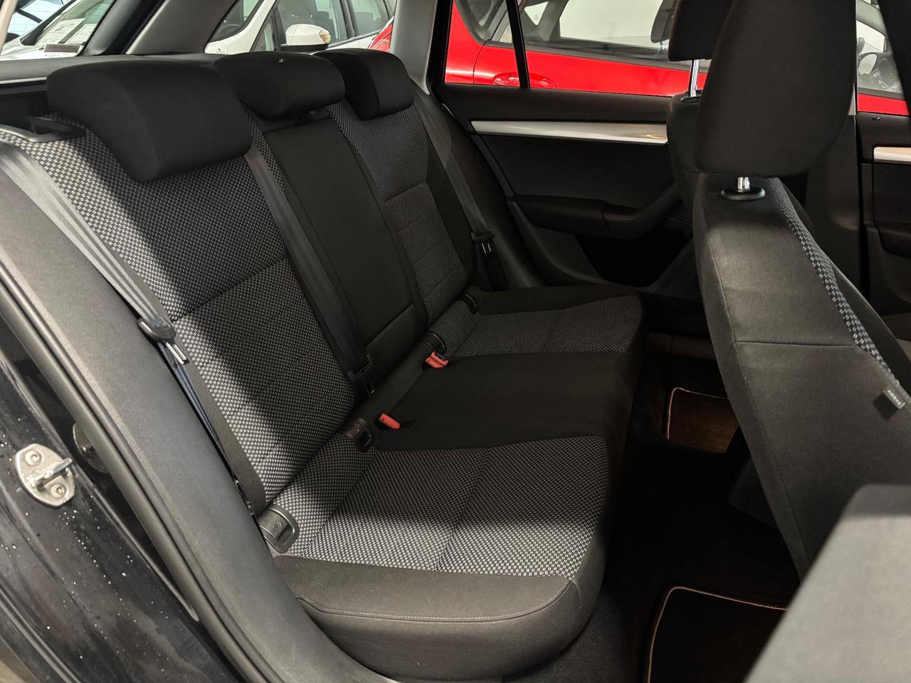 Skoda Octavia 1.4 TSI DSG FULL OPT. G-Tec