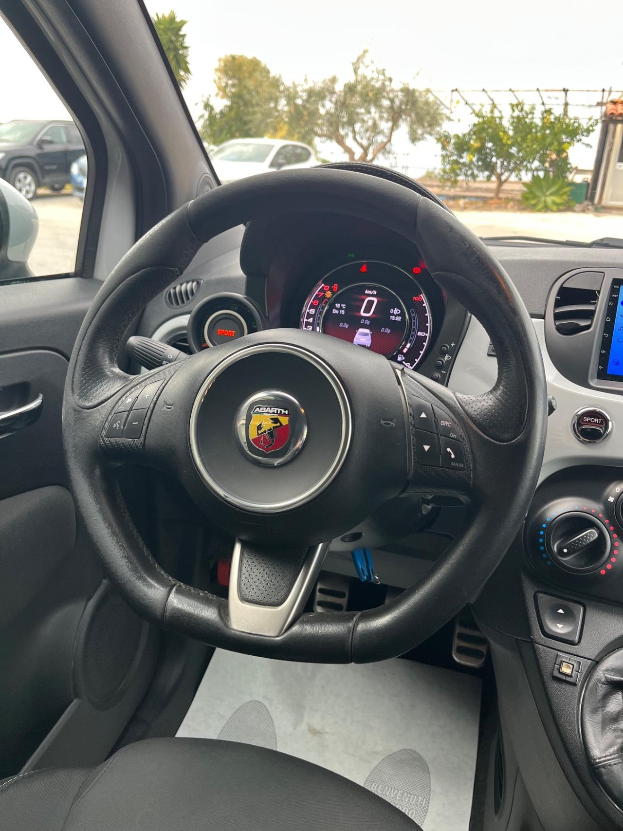 Abarth 500 1.4 Turbo T-Jet Custom