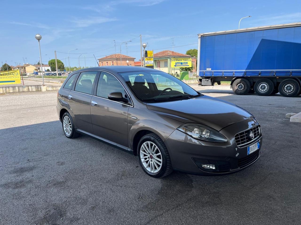 Fiat Croma 1.9 Multijet 16V Must