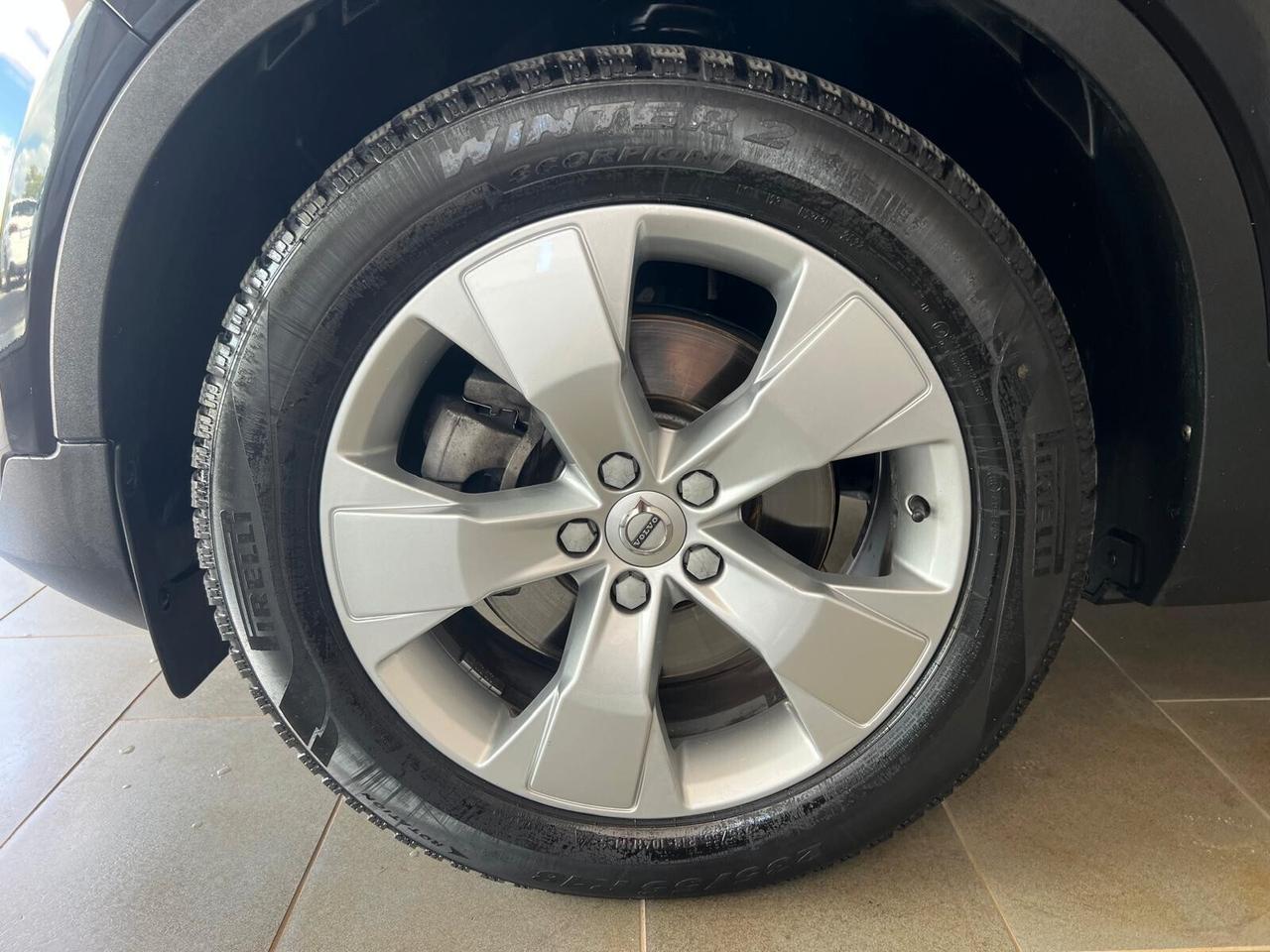 Volvo XC40 D4 AWD Geartronic R-design
