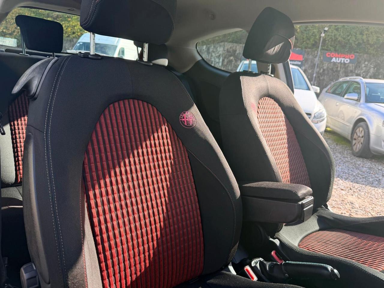 Alfa Romeo MiTo 1.4 T 120 CV GPL Distinctive Sport Pack