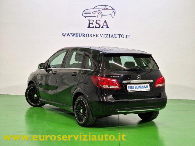 MERCEDES-BENZ B 200 c Executive