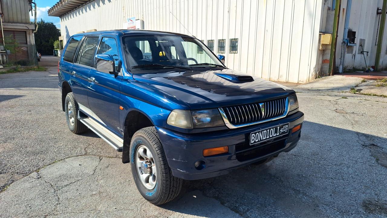 Mitsubishi Pajero Sport Pajero Sport 2.5 TDI GLX