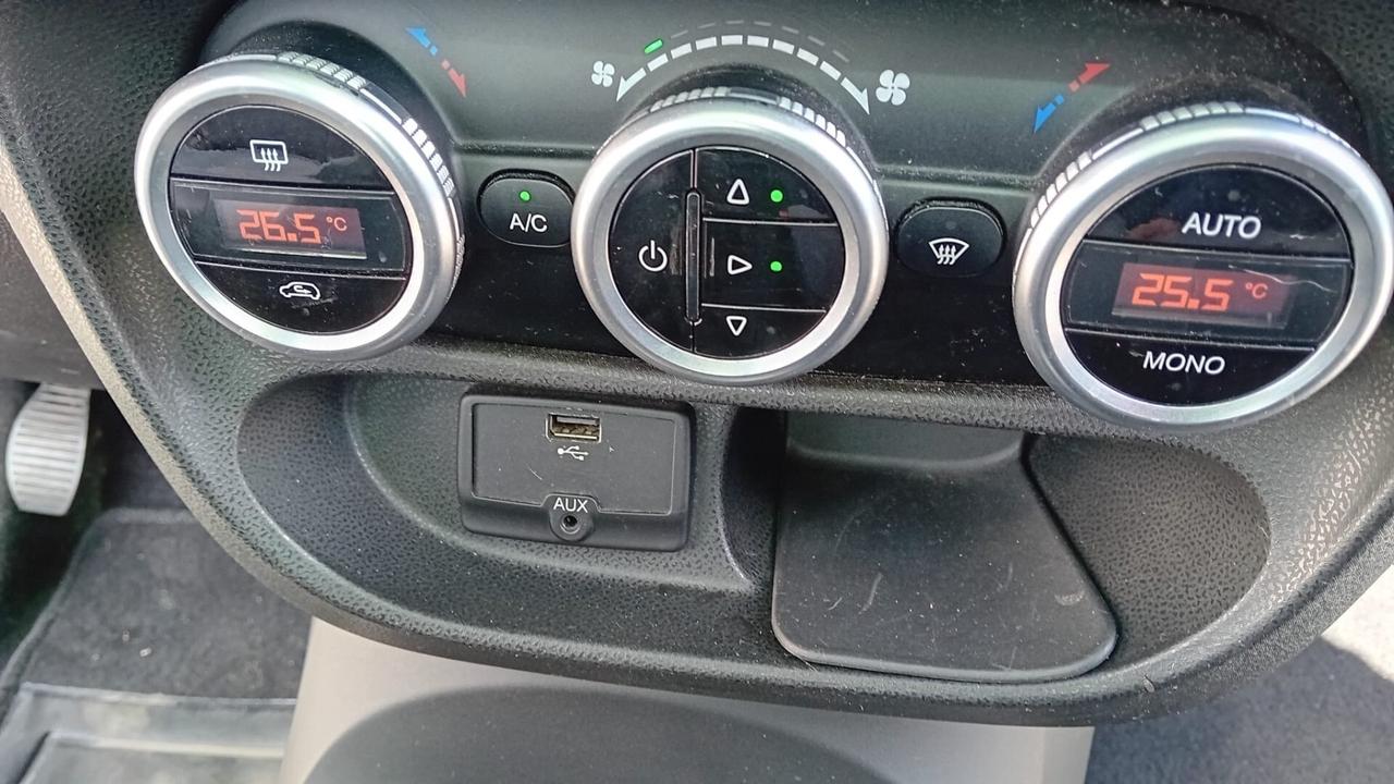 Fiat 500L-1.3 mjt-lounge- full-2015