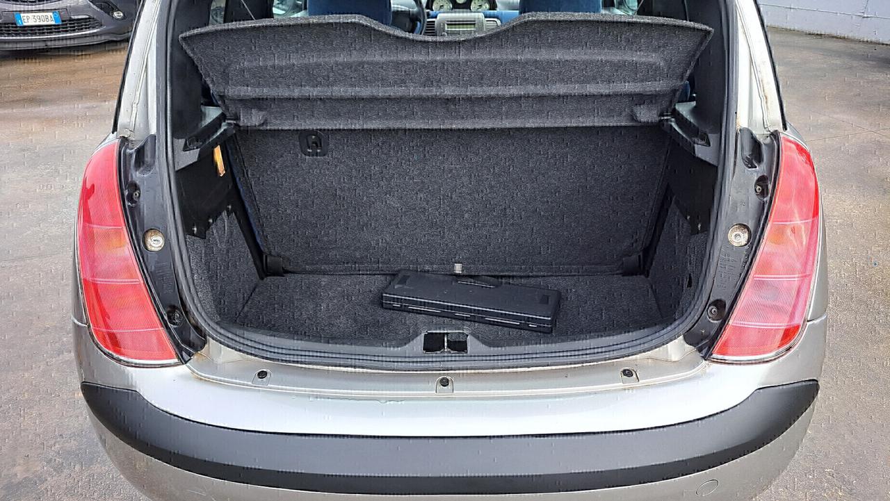 Lancia Ypsilon 1.2 Oro 60Cv