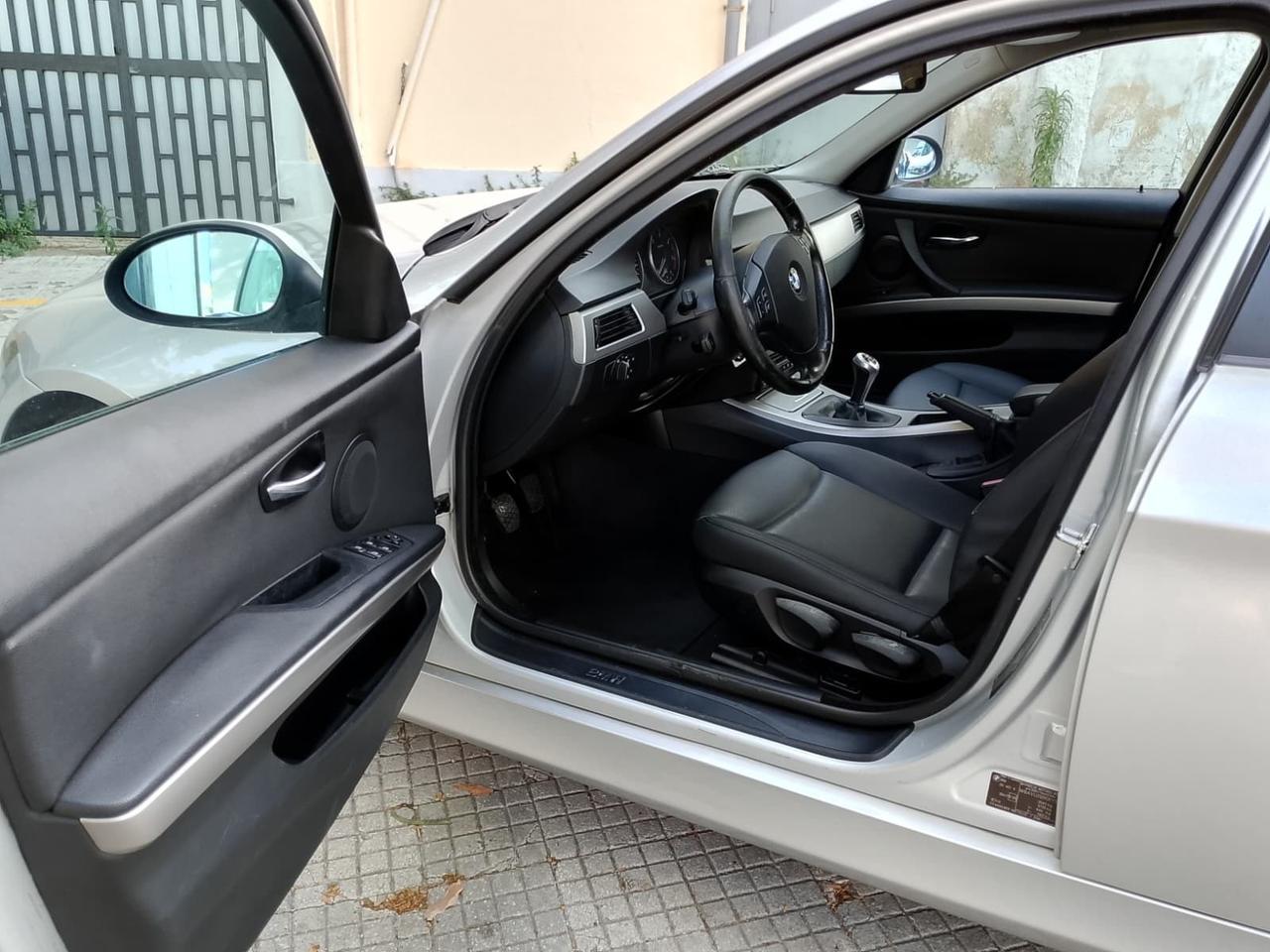 Bmw 320 320d cat Touring Futura tagliando incluso