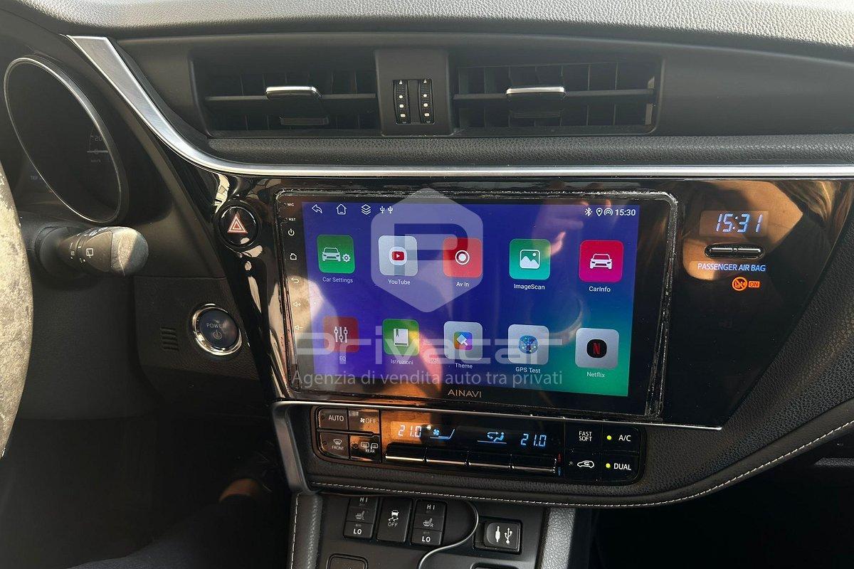 TOYOTA Auris 1.8 Hybrid Lounge