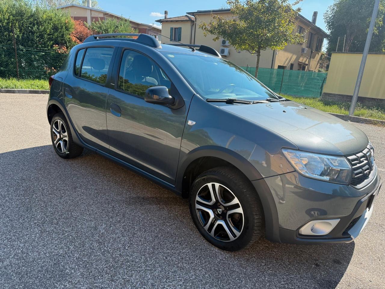 Dacia Sandero Stepway 1.5 dci - NEOP. - NAV. - GARANTITA -