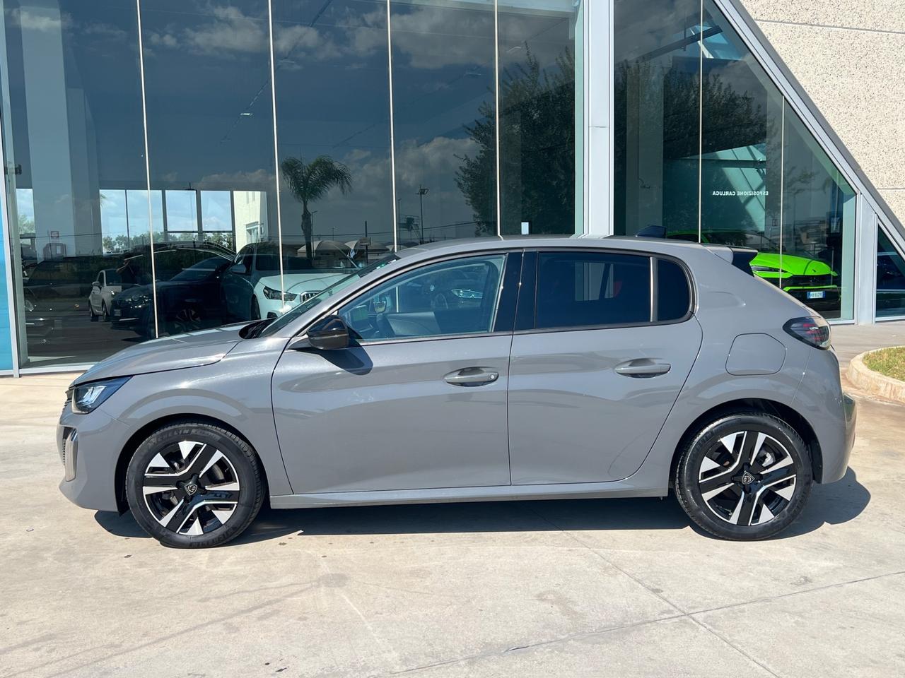 Peugeot 208 PureTech 100CV Allure - possibilità noleggio no scoring