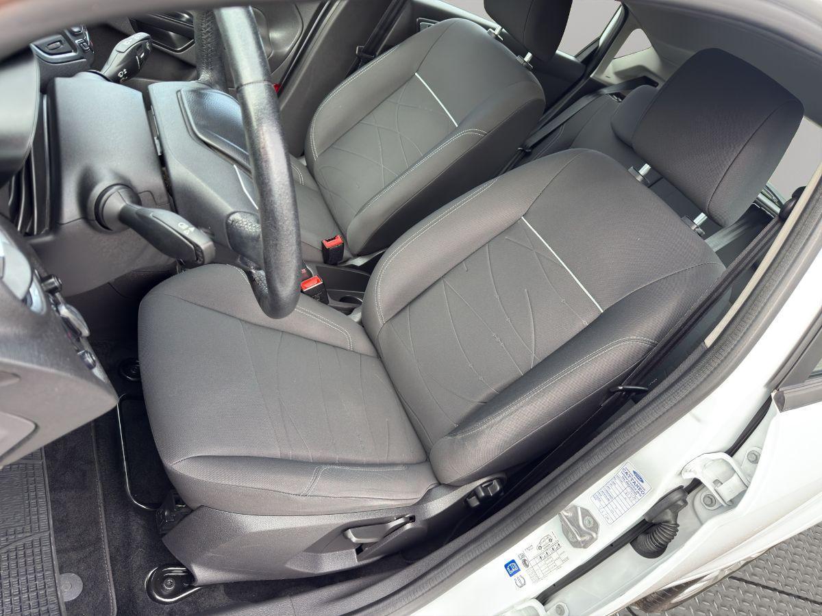 FORD - Fiesta - 1.5 TDCi 75 CV 5p. Black & White Edition