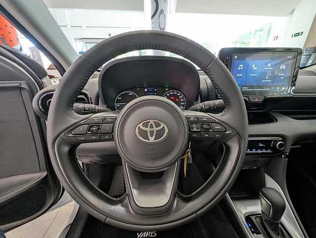 Toyota Yaris 1.5 Hybrid 5 porte Active *KM 0*