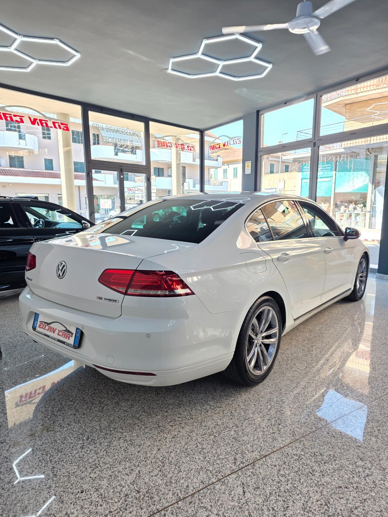 Volkswagen Passat 1.4 TSI Trendline BlueMotion Technology