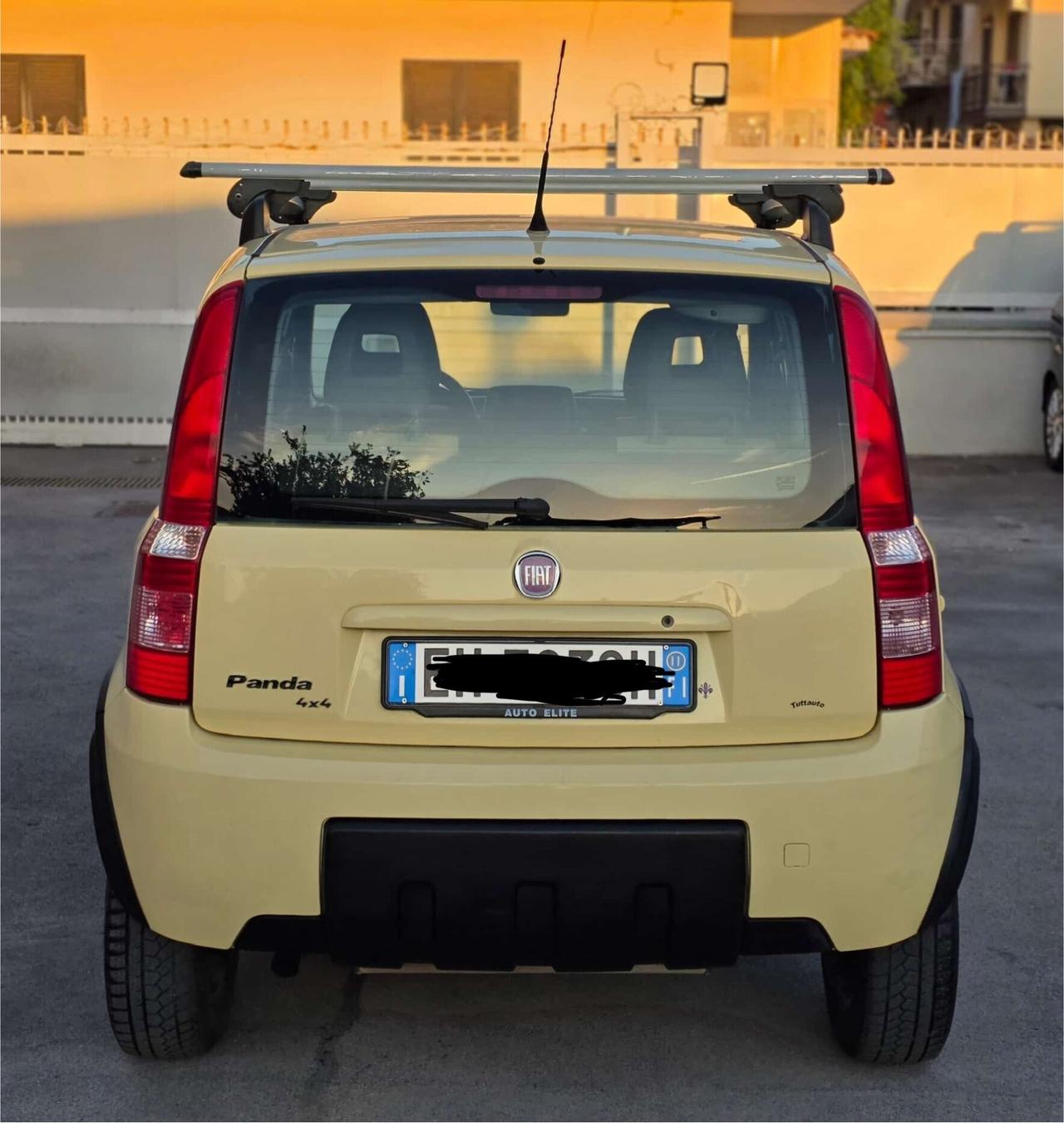 Fiat Panda 1.3 MJT 16V DPF 4x4 Climbing