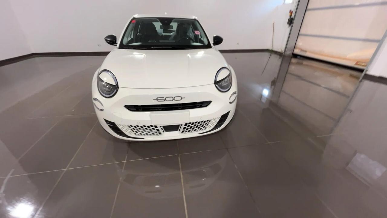 Fiat 600 Hybrid 100 CV DCT MHEV La Prima