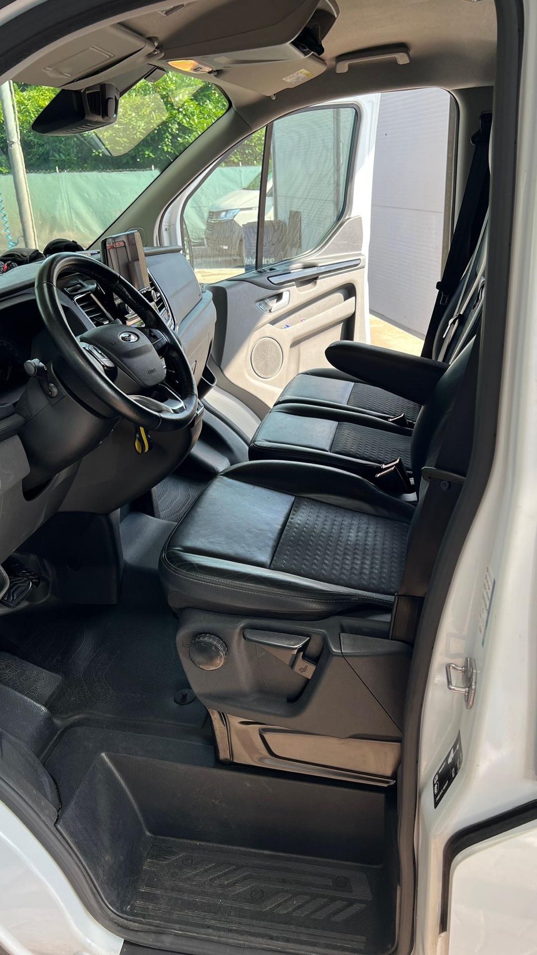 Ford Transit Custom Transit Custom 280 2.0 EcoBlue 130 aut. PC Furgone Titanium