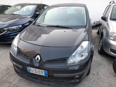 Renault Clio 1.2 16V 5 porte Le Iene
