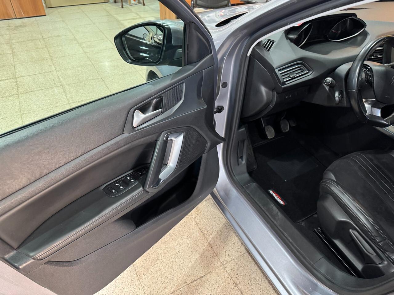 Peugeot 308 BlueHDi 120 cv. GT Line NAVI-NEOPATENTATI