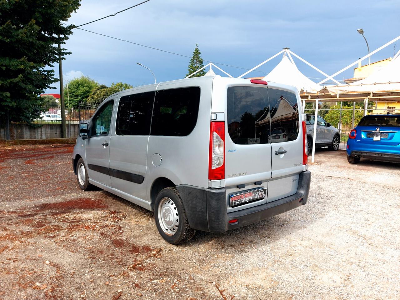 Peugeot Expert 2.0 HDi 120CV 9 posti - 2009