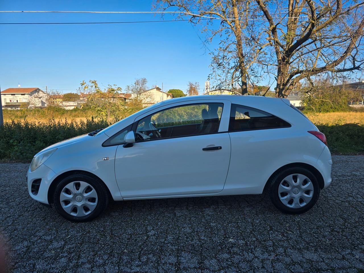 Opel Corsa 1.2 GPL con GARANZIA-NEOPATENTATI