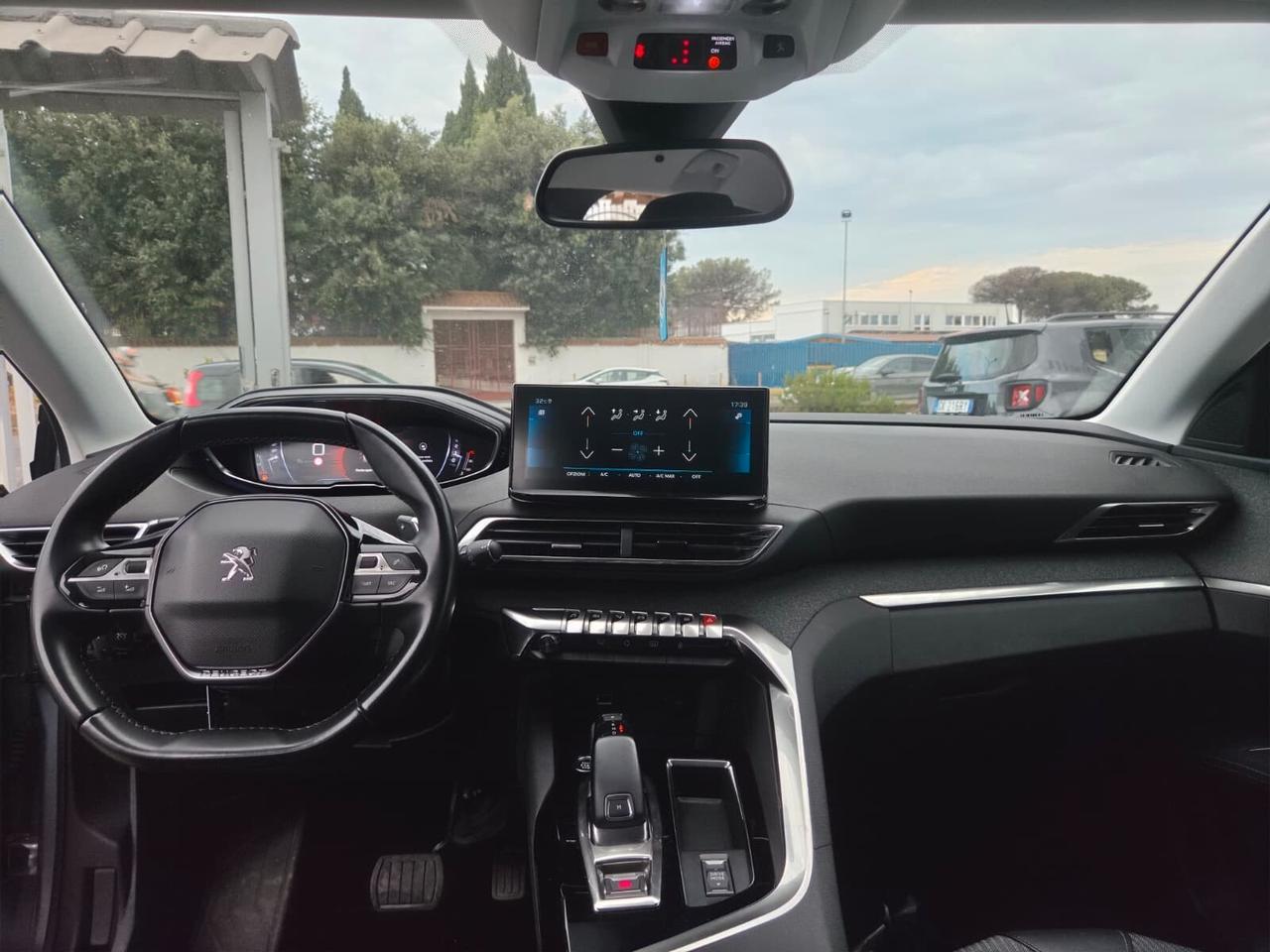 Peugeot 3008 BlueHDi 130 S&S EAT8 Allure